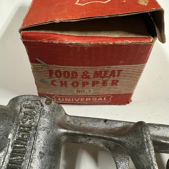 Universal No. 1 Food & Meat Chopper Grinder Complete in Box with Instructions - Picture 6 of 6